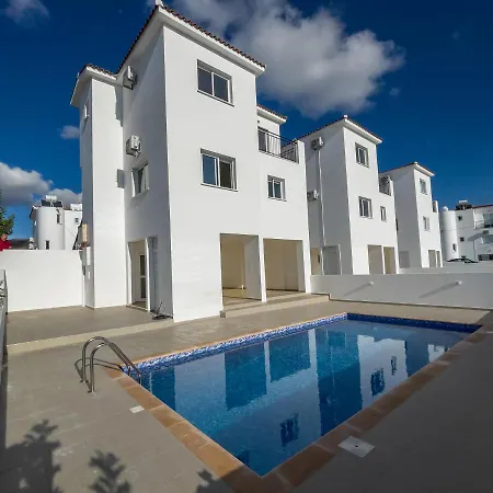 Villa Contemporary 3 Bedroom Villa With A Private Pool Outside Paphos *