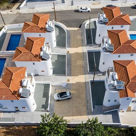 Contemporary 3 Bedroom Villa With A Private Pool Outside Paphos * Paphos