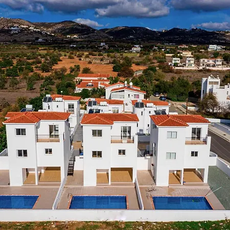 Villa Contemporary 3 Bedroom Villa With A Private Pool Outside Paphos *